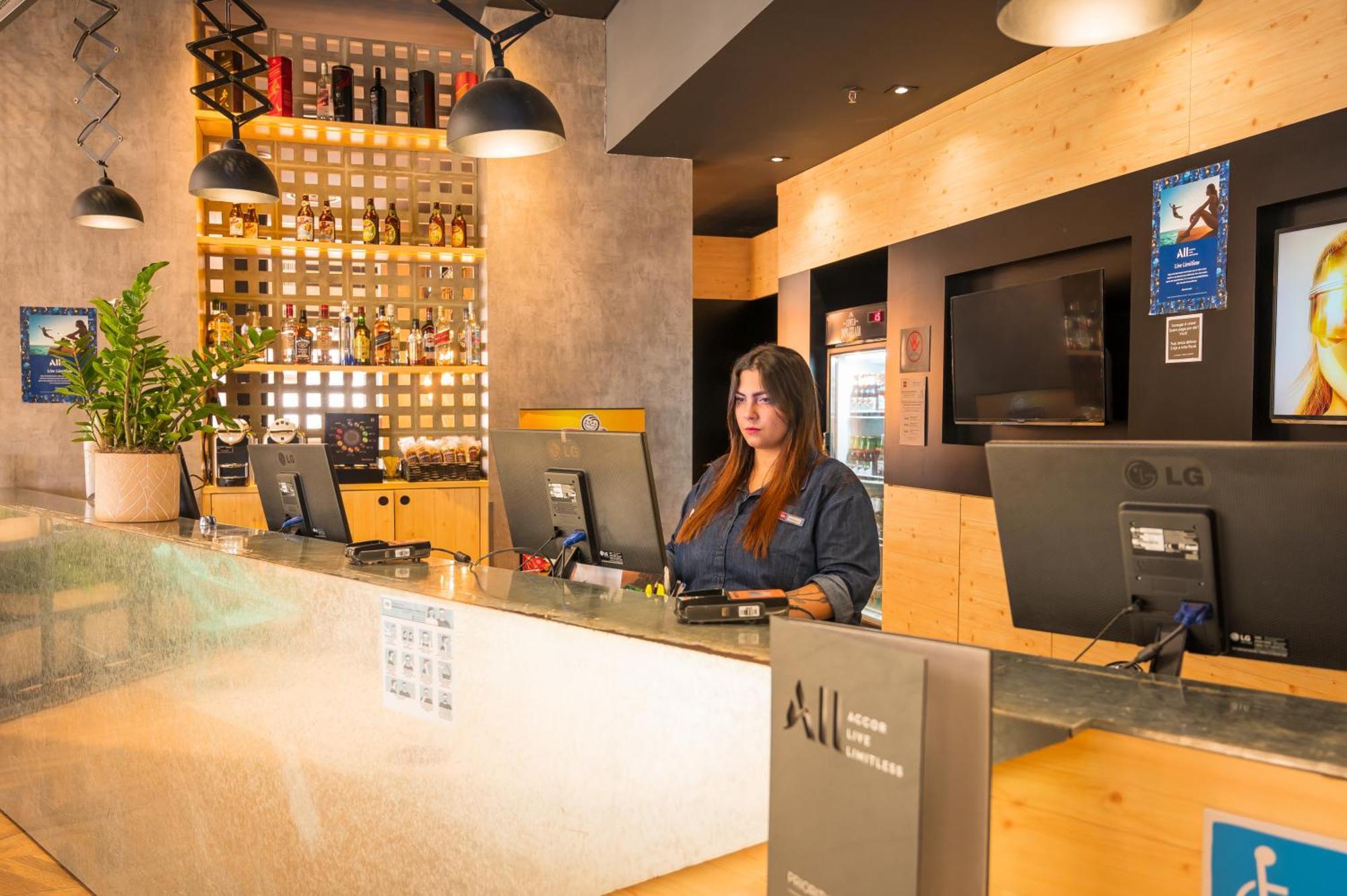 Отель Ibis Ribeirao Preto Shopping Экстерьер фото