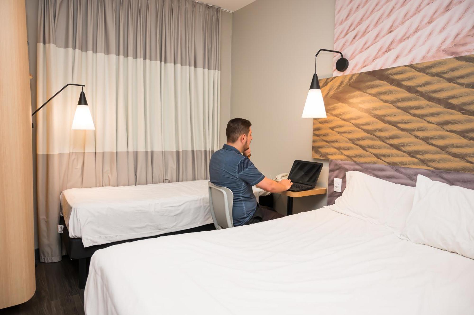 Отель Ibis Ribeirao Preto Shopping Экстерьер фото